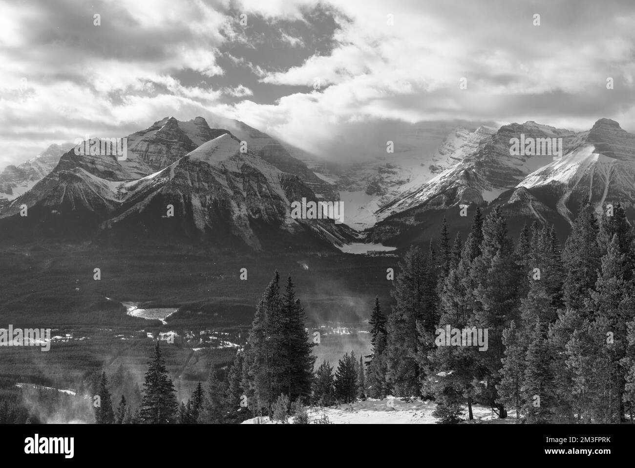 Lake Louise Alberta Canada Stock Photo - Alamy