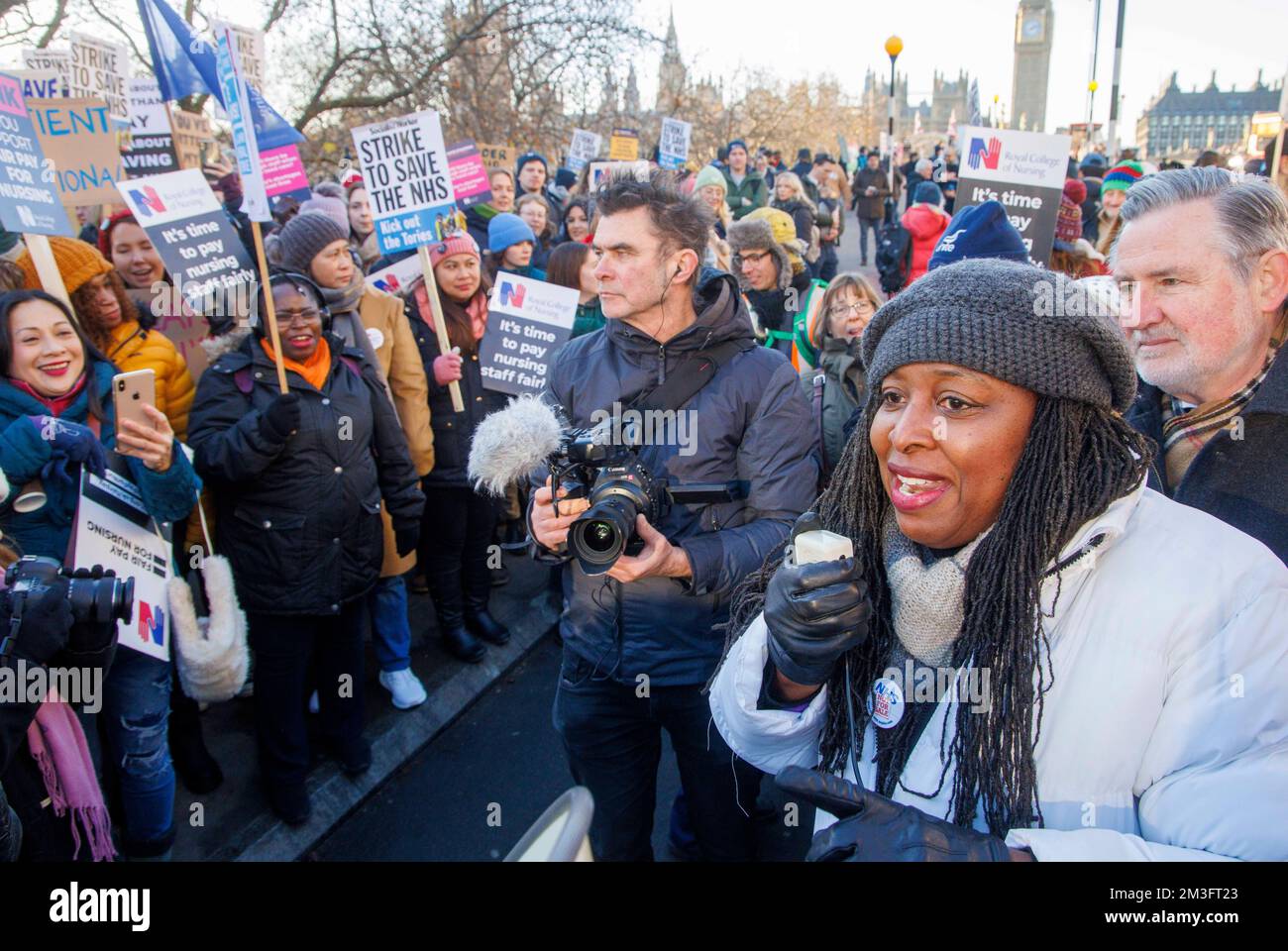 Nurse picket line hires stock photography and images Alamy