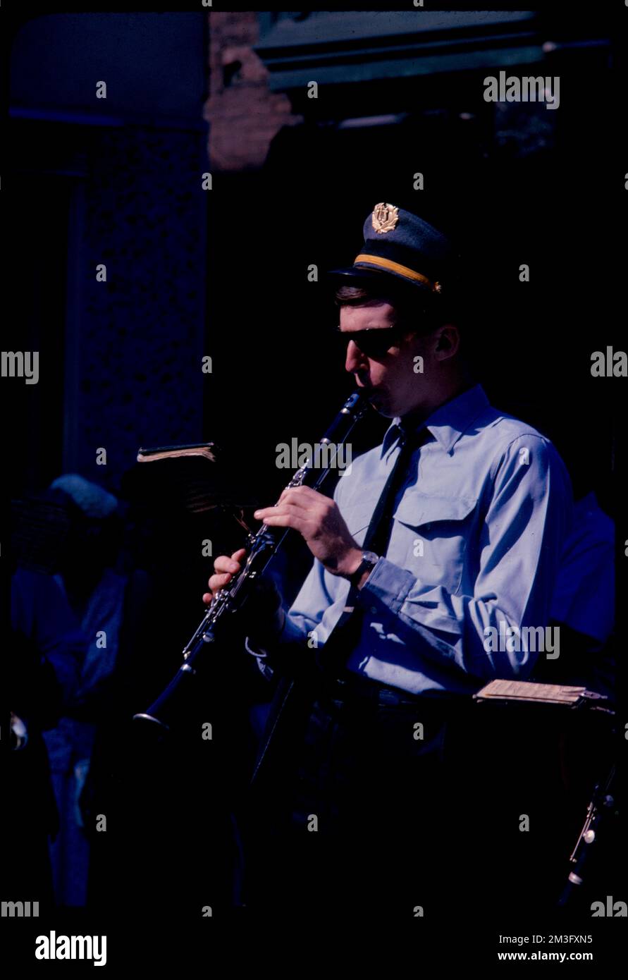 Marching band player , Parades & processions, Marching bands