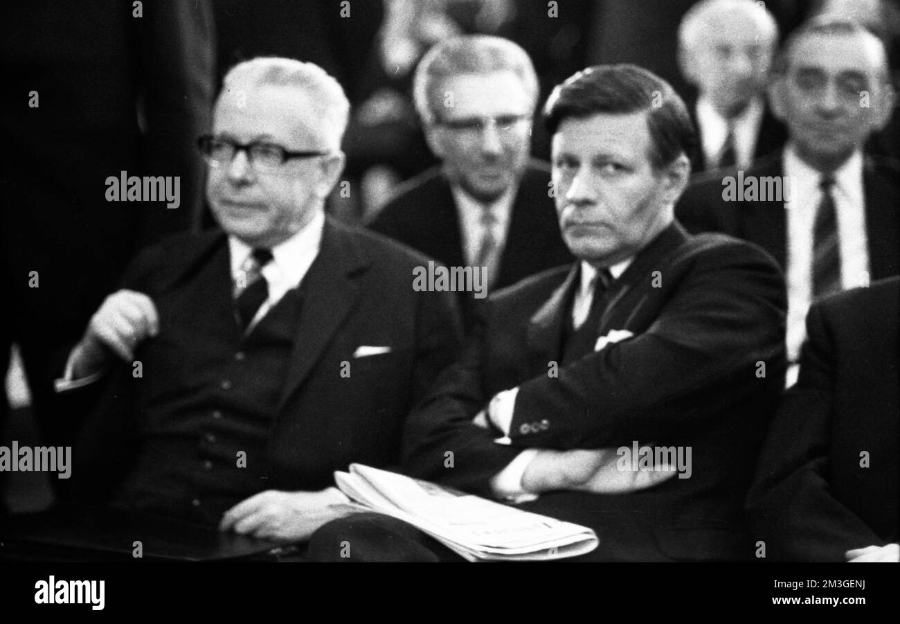 The Federal Assembly elected the new Federal President Gustav Heinemann ...