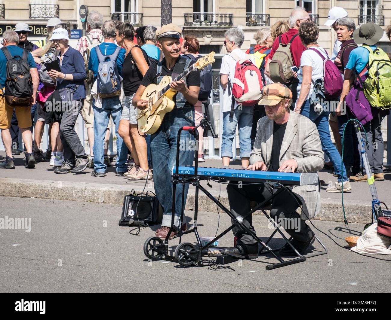 Street musicians in Paris, France Stock Photo Alamy