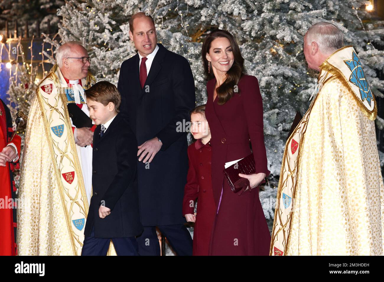 Britain's Prince William, Prince of Wales, Catherine, Princess of Wales, Prince George and Princess Charlotte attend the Together At Christmas carol service at Westminster Abbey, in London, Britain December 15, 2022. REUTERS/Henry Nicholls/Pool Stock Photo