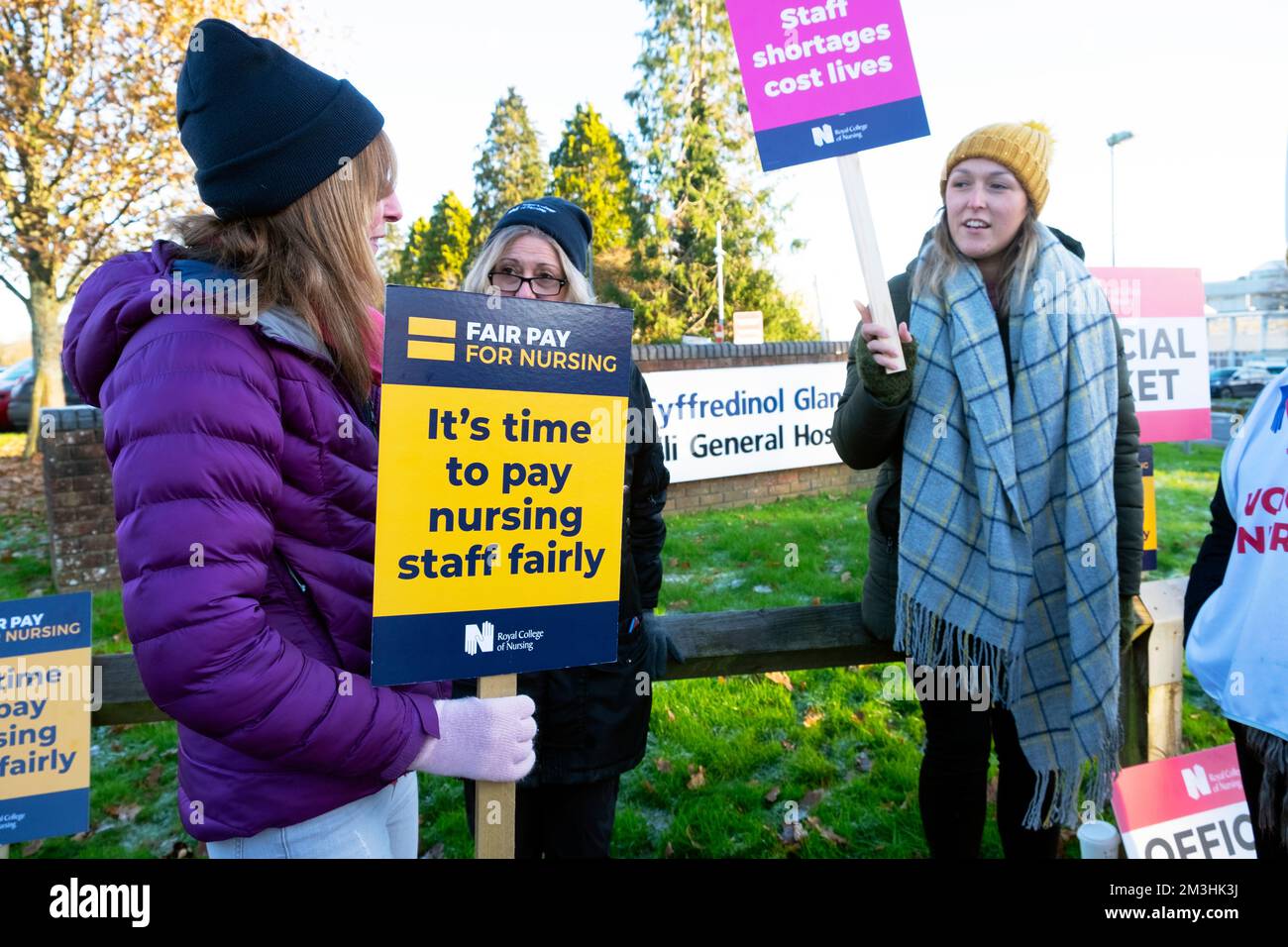 Nurse strike glangwili general hospital hires stock photography and