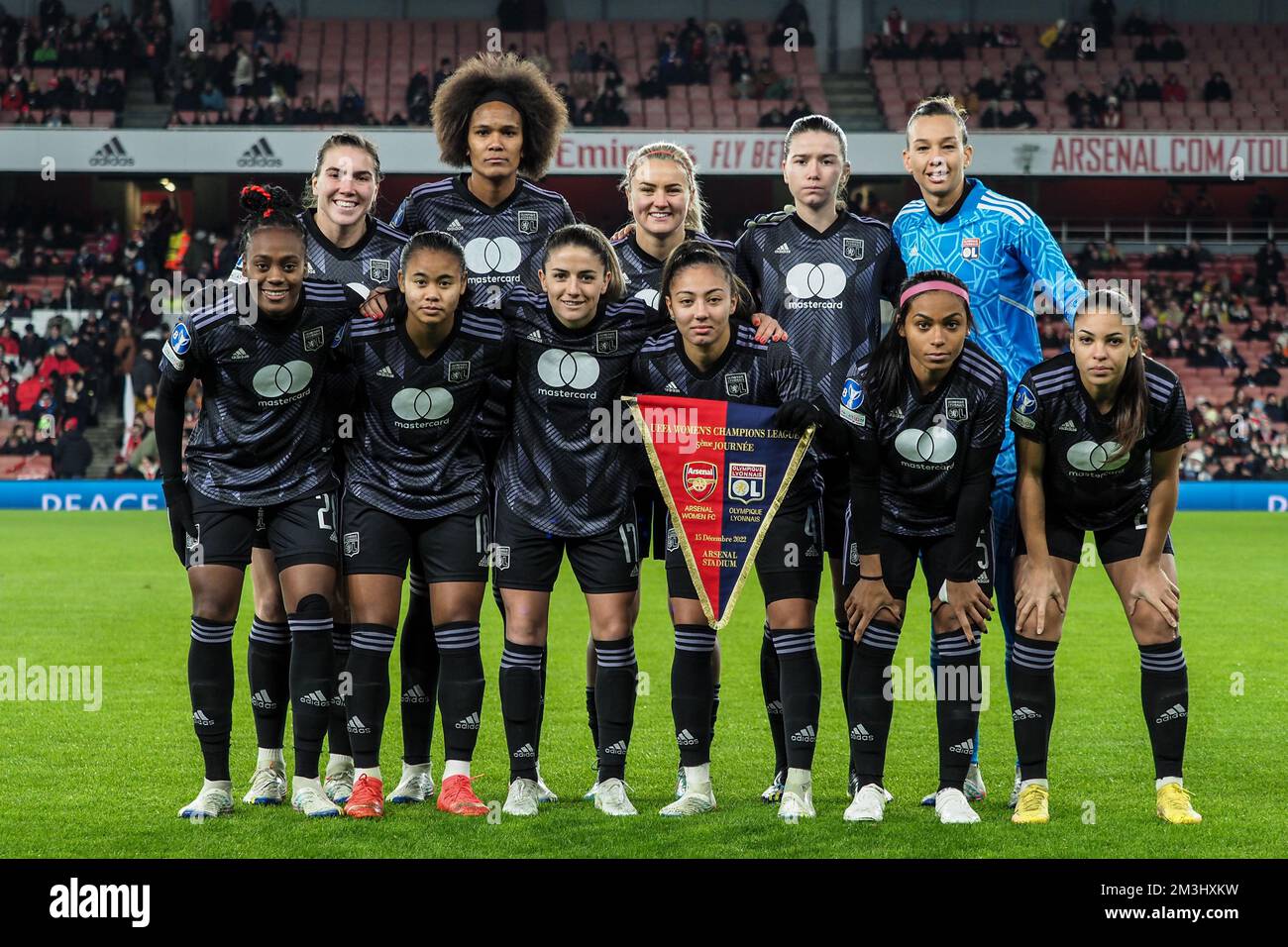 London, UK. 15th Dec, 2022. London, England, December 15th 2022: Olympique Lyon team photo during the UEFA Womens Champions League game between Arsenal and Olympique Lyonnais at Emirates Stadium in London, England (Natalie Mincher/SPP) Credit: SPP Sport Press Photo. /Alamy Live News Stock Photo