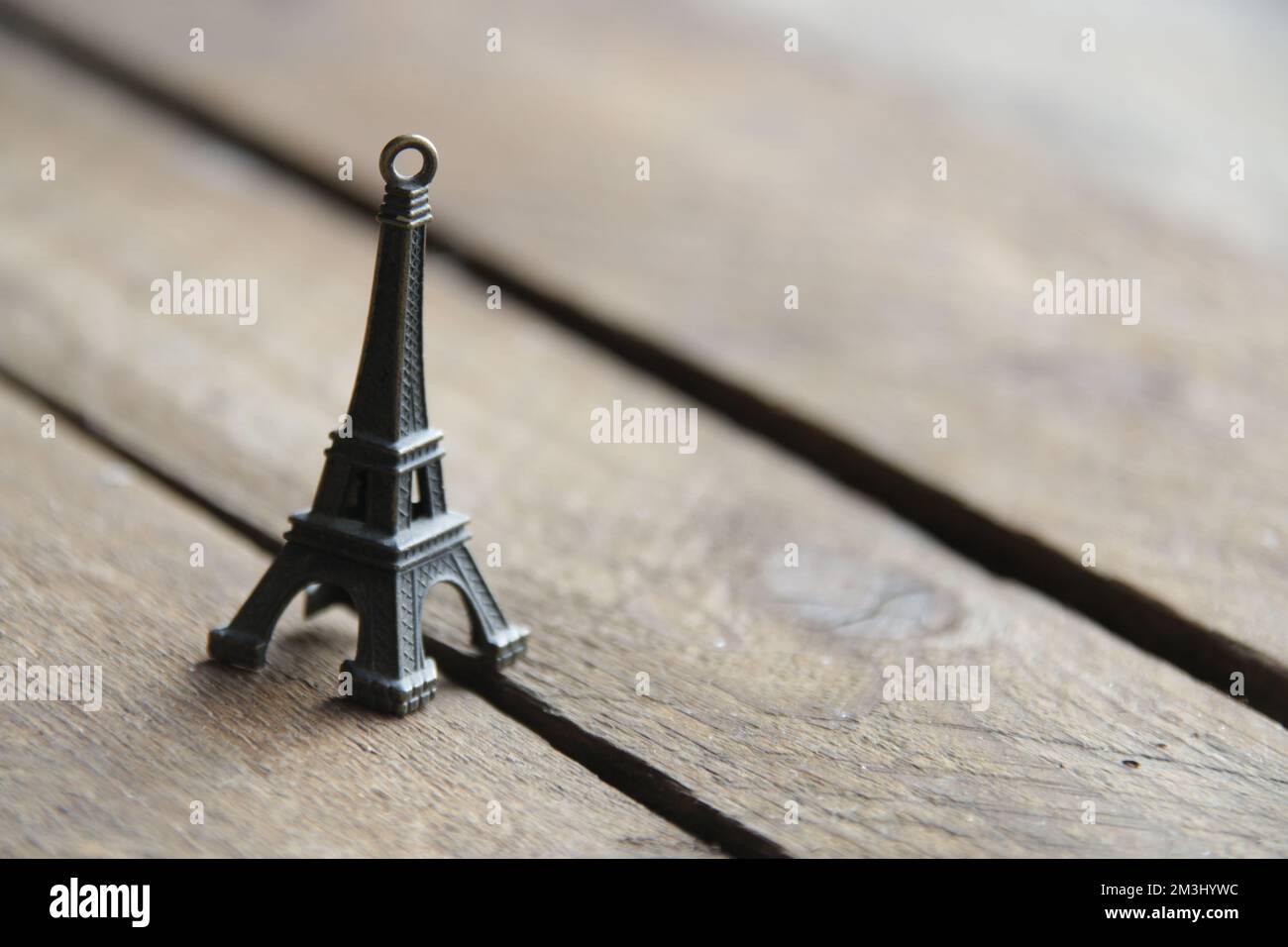 Tour eiffel miniature hi-res stock photography and images - Alamy