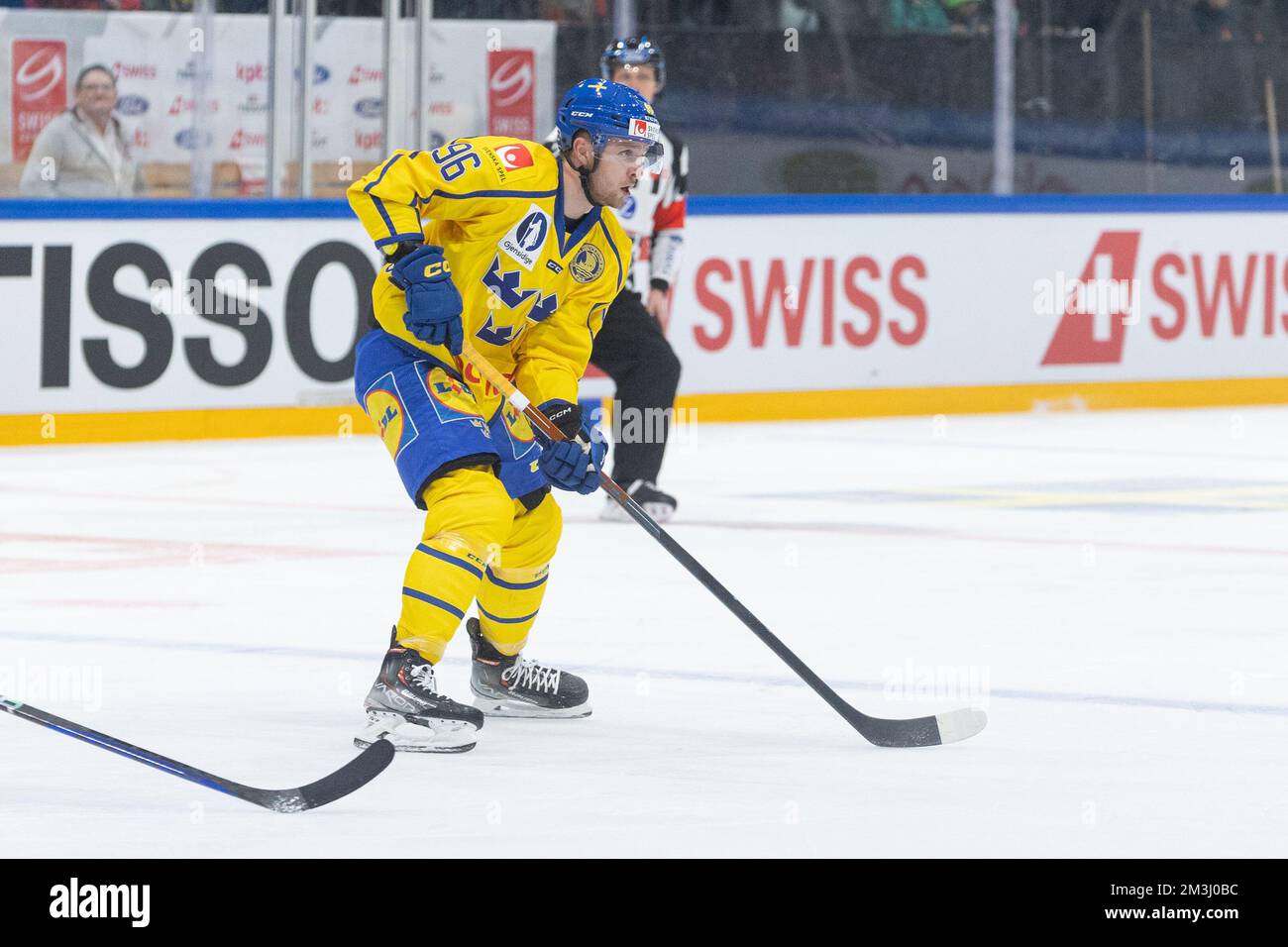 15.12.2022, Fribourg, BCF Arena, SWISS Ice Hockey Games Sweden - Switzerland, #96 Robin Kovacs (Sweden) (Photo by Siriane Davet/Just Pictures/Sipa USA) Credit Sipa US/Alamy Live News Stock Photo