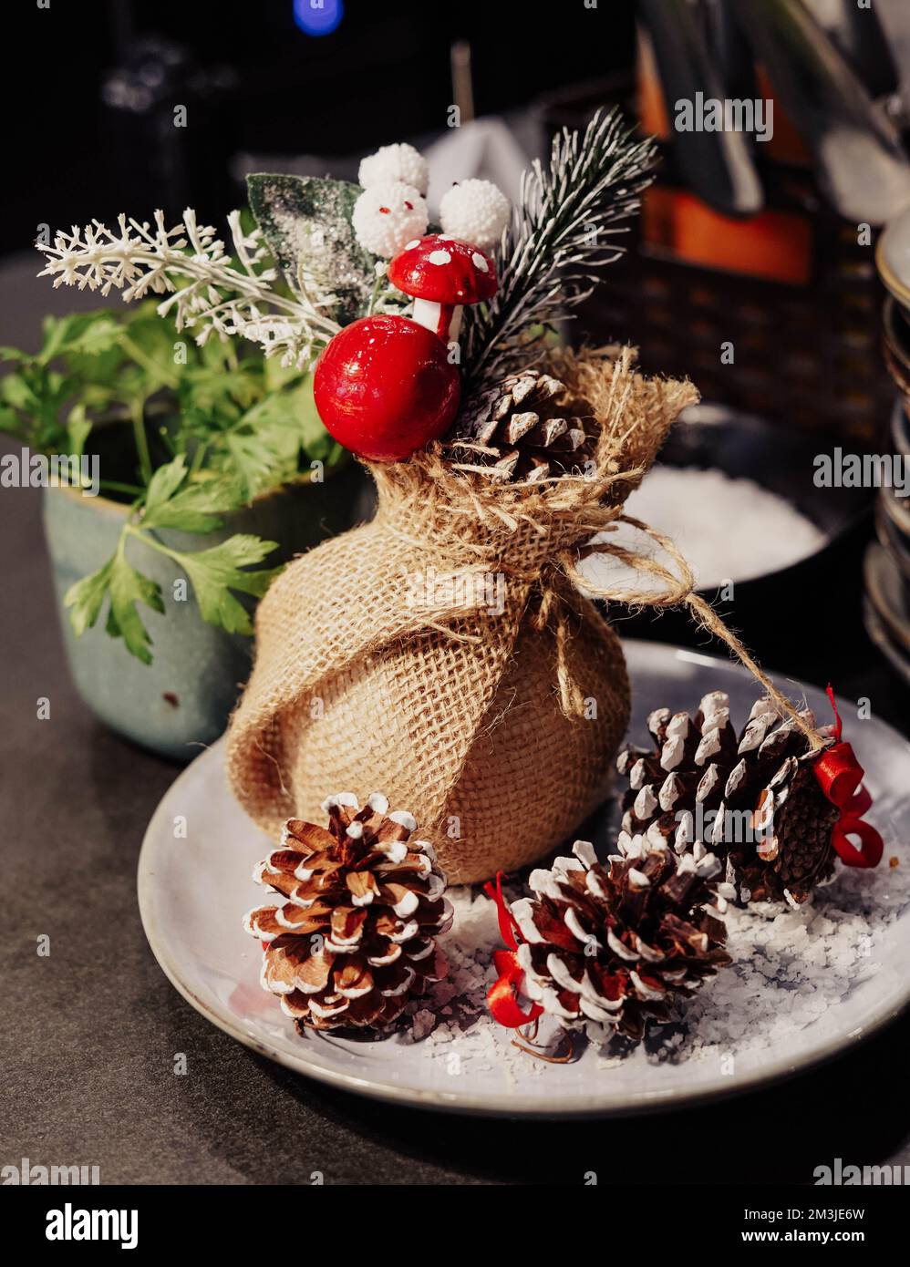 Lantern centerpiece hi-res stock photography and images - Alamy