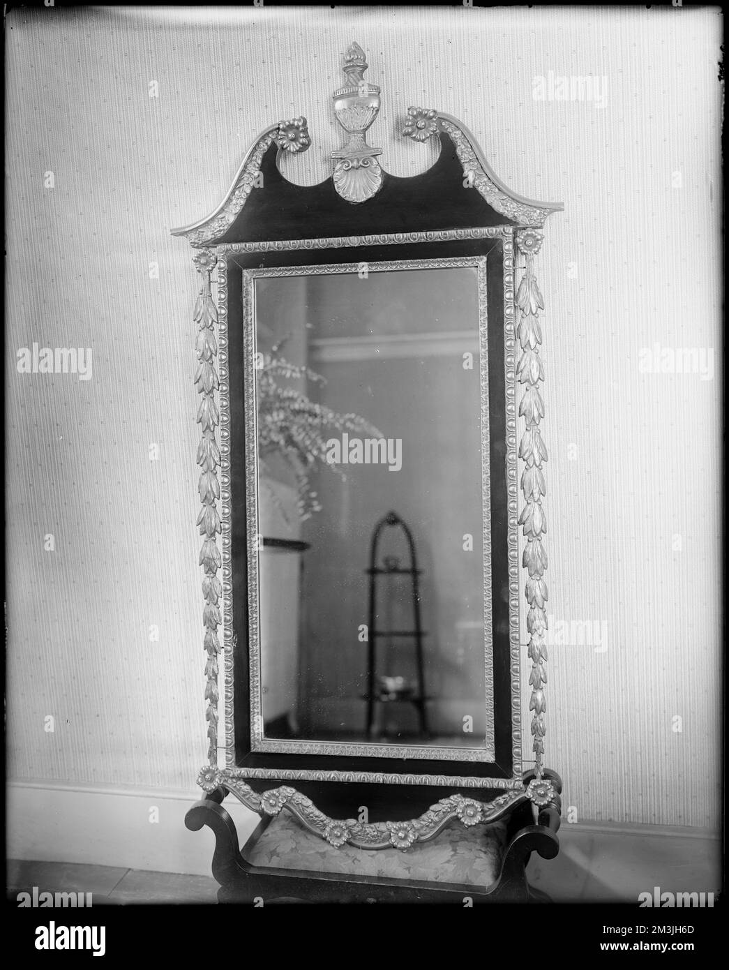 Objects, furniture, mirror, Thomas S. Taylor house, Kingston, RI