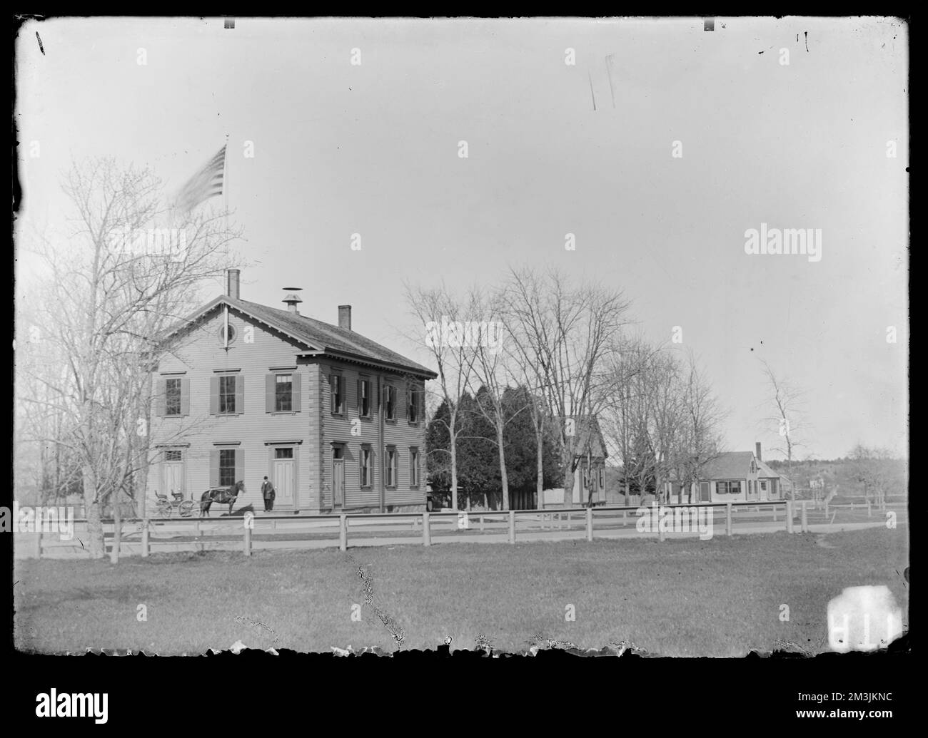 Old Center School and Lincoln Light Infantry Armory , Buildings