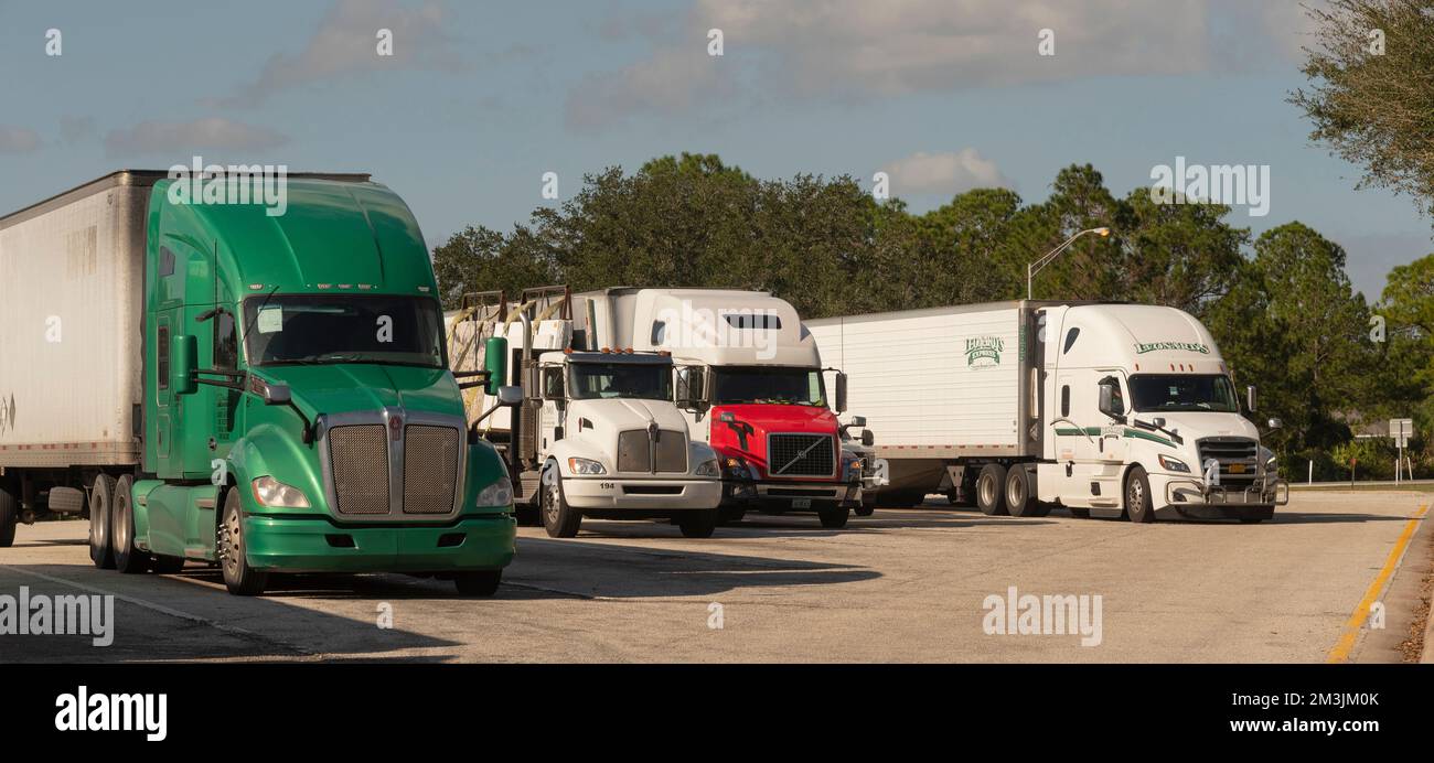 Central Florida, USA. 2022. Truck stop rest area in Florida with trucks