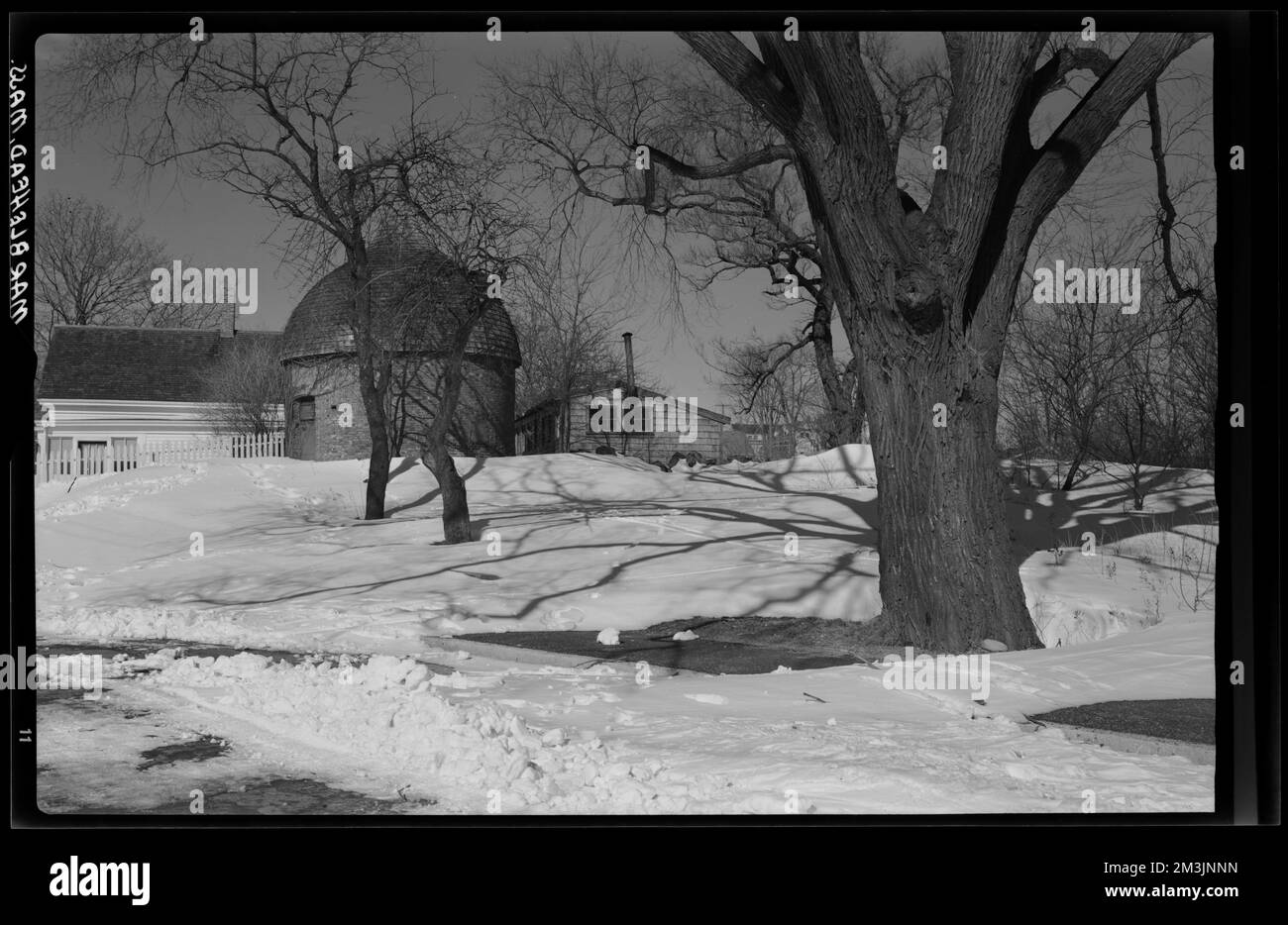 Old Powder House , Architecture, Magazines Military buildings, Trees