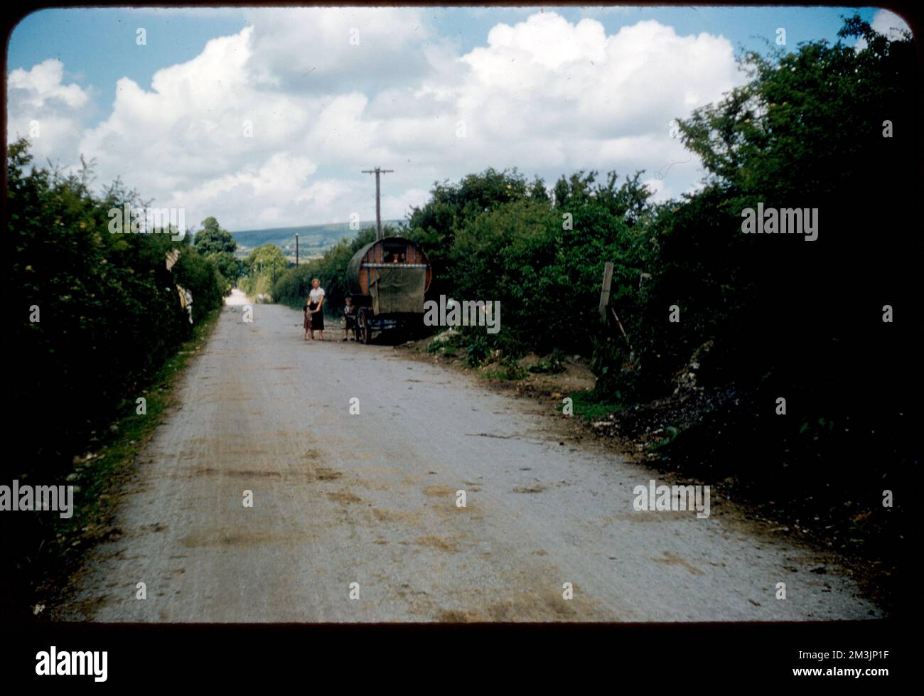 Old road tinkers, Castleisland , Carts & wagons, Roads. Edmund L