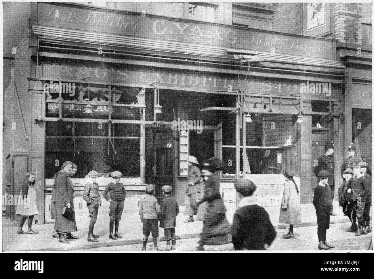 A German shop wrecked by a crowd in Liverpool following the sinking of the 'Lusitania' by German submarine.  Liverpudlians formed a large part of the Lusitania's crew.     Date: May 15th 1915. Stock Photo