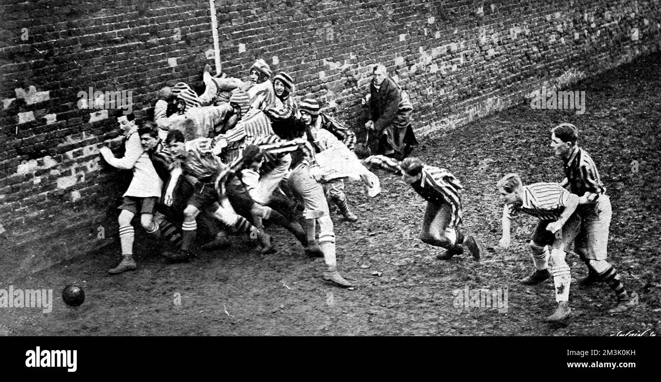 The Eton Wall Game 1916 Stock Photo - Alamy