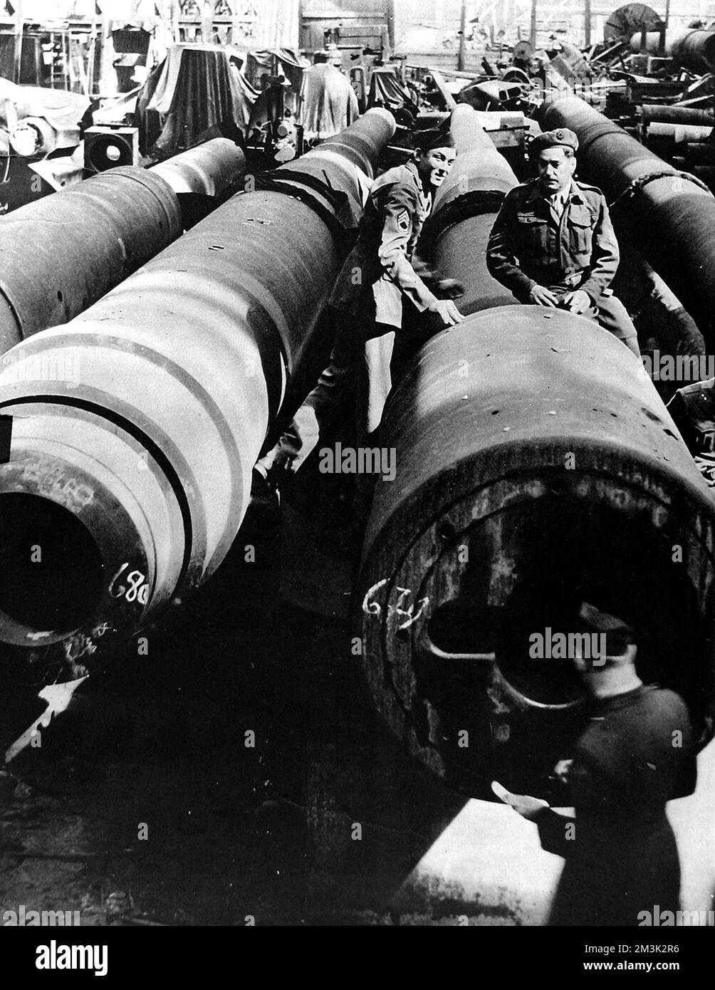 1945: An 80cm artillery shell for a German Schwerer Gustav super