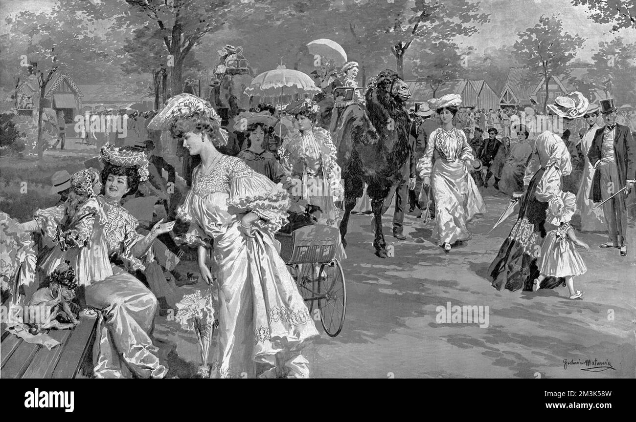 Visitors at London Zoo 1905 Stock Photo - Alamy