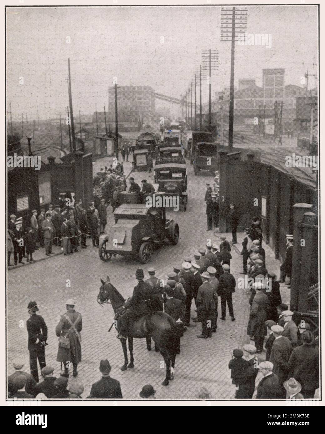 The last food convoy to leave the Royal Albert Docks before the termination of the General Strike. In support of a strike by coal miners over the issue of threatened wage cuts, the Trades Union Congress called a General Strike in early May 1926. The strike only involved certain key industrial sectors (docks, electricity, gas, railways) but, in the face of well-organised government emergency measures and lack of real public support, it collapsed after nine days.  May 1926 Stock Photo