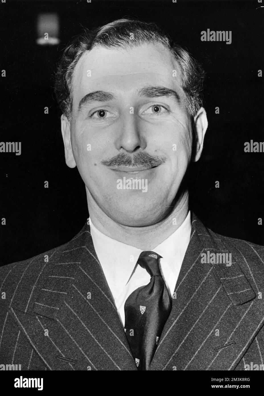 Peter Dimmock, sports television producer and broadcaster.  Well known as presenter of Sportsview and first presenter of BBC Sports Personality of the Year.  Went on to become Head of BBC outside broadcasting and then head of BBC Enterprises in the 1970s.     Date: c.1950 Stock Photo