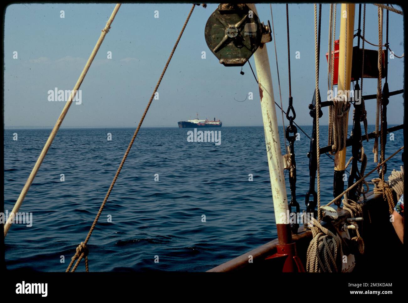 Outward bound freighter , Sailing ships, Sailing, Cargo ships, Westward ...