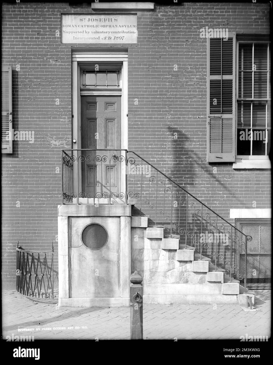 Corner saint hires stock photography and images Alamy