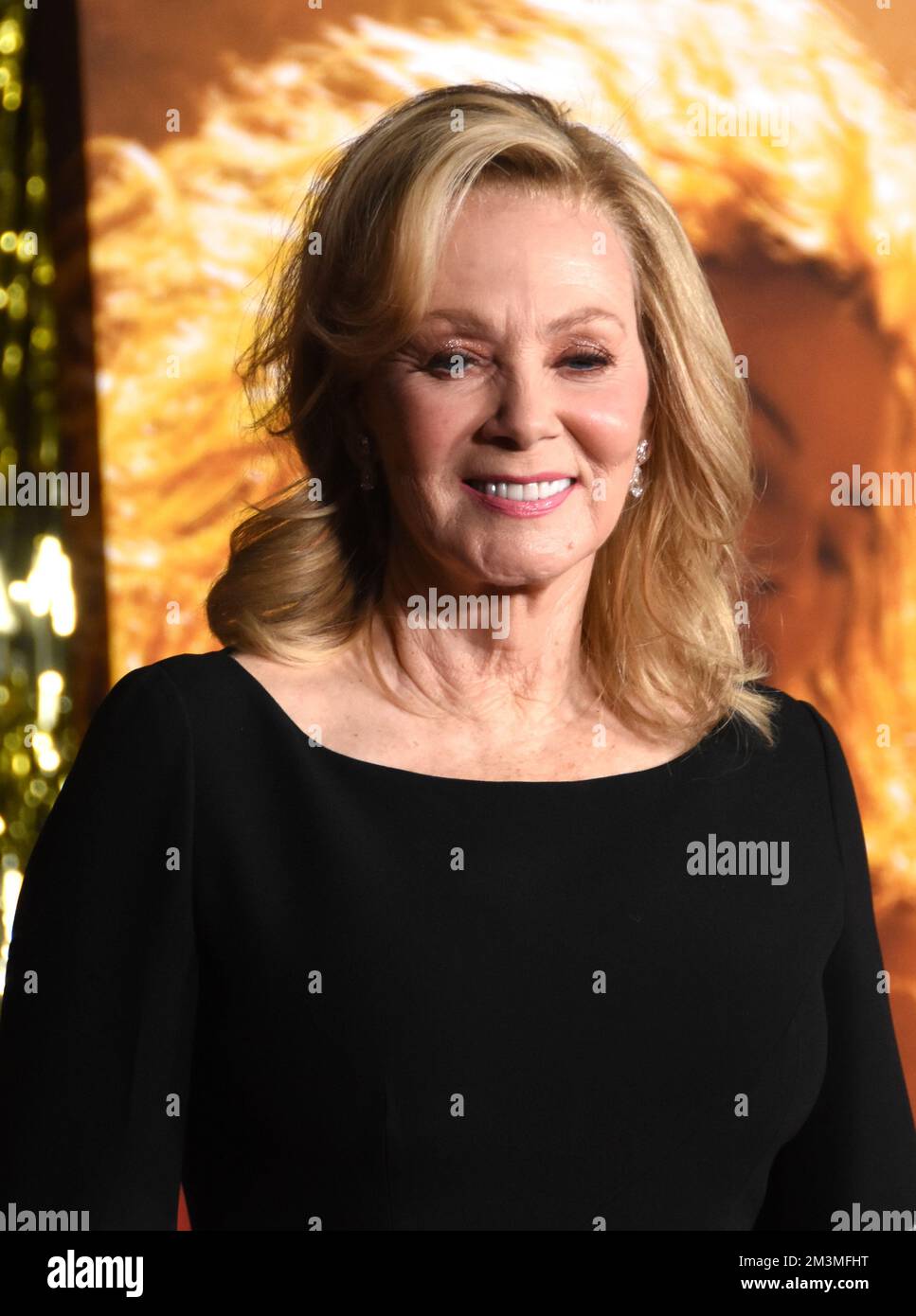 Jean smart babylon hi-res stock photography and images - Alamy