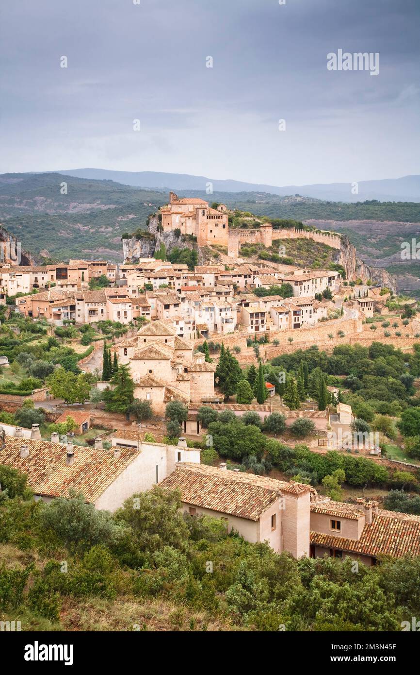 Alquezar historic village in Huesca, Aragon, Spain. Once a Moorish hill fort, the village is now dominated by the church of Santa Maria. Stock Photo