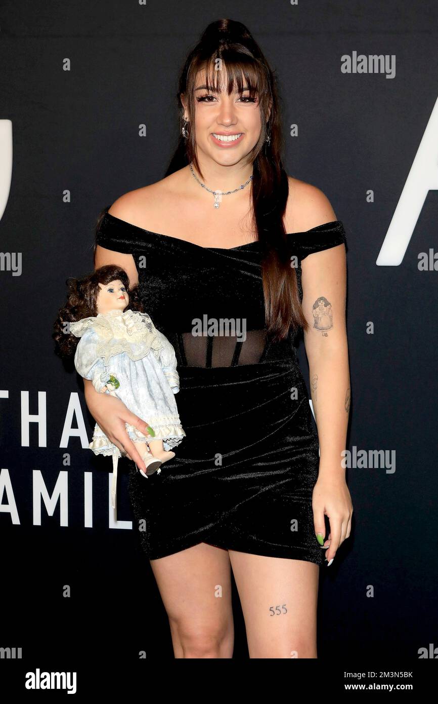 Kelsi davies hi-res stock photography and images - Alamy