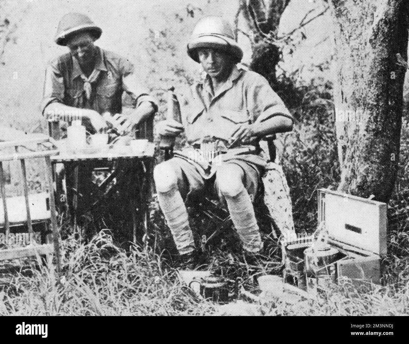 Prince of Wales, later King Edward VIII, and Duke of Windsor, pictured with the Hon. Denys Finch-Hatton, who had accompanied the Prince on his most recent safari in East Africa.  Denys Finch-Hatton, was a big game hunter and was immortalised in the autobiographical novel by Karen Blixen (Isak Dinesen), Out of Africa.  He was killed shortly after this photograph was taken when the Gypsy Moth he was flying crashed in Kenya. Stock Photo