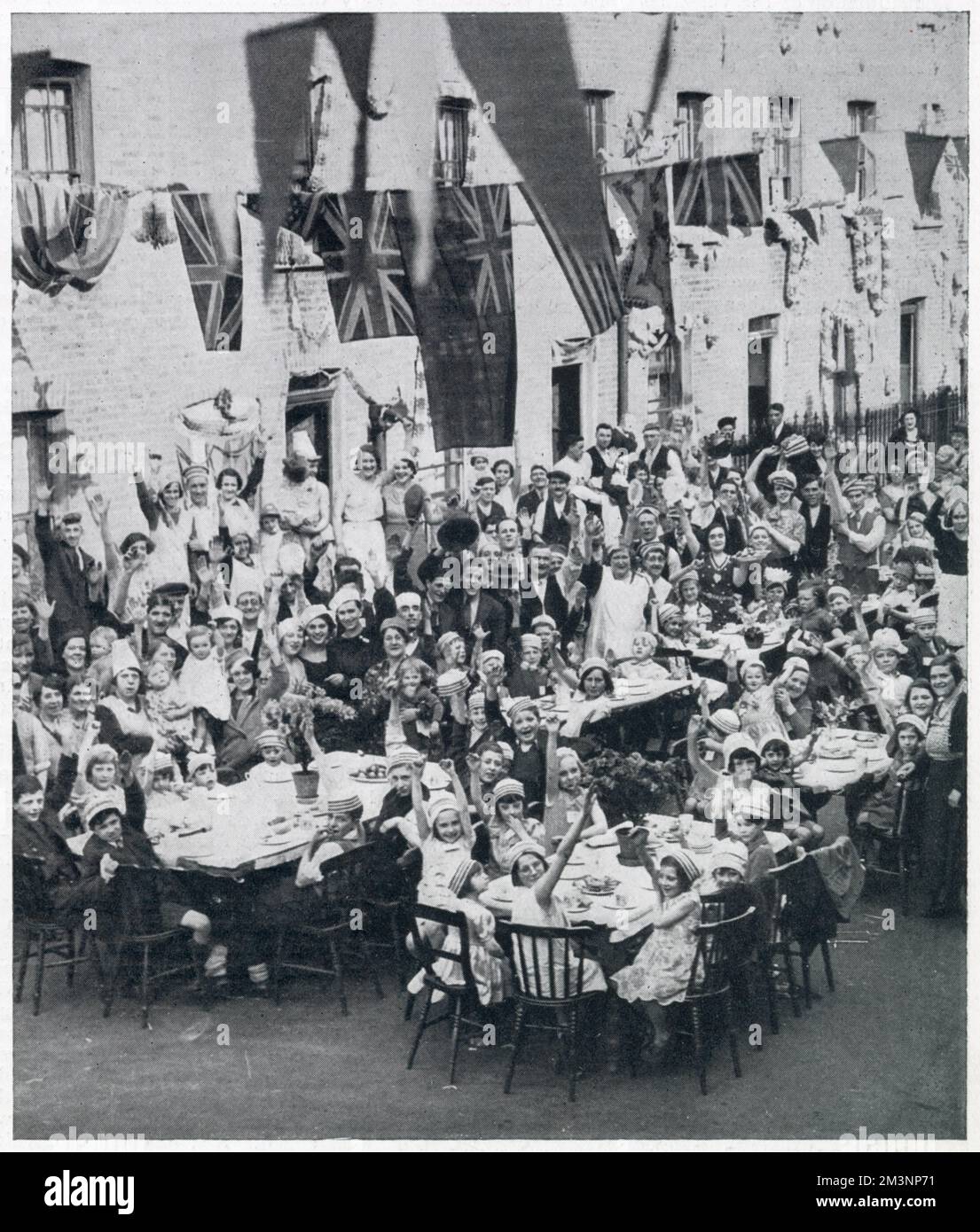 Street tea party, Battersea - King George V's Silver Jubilee Stock ...