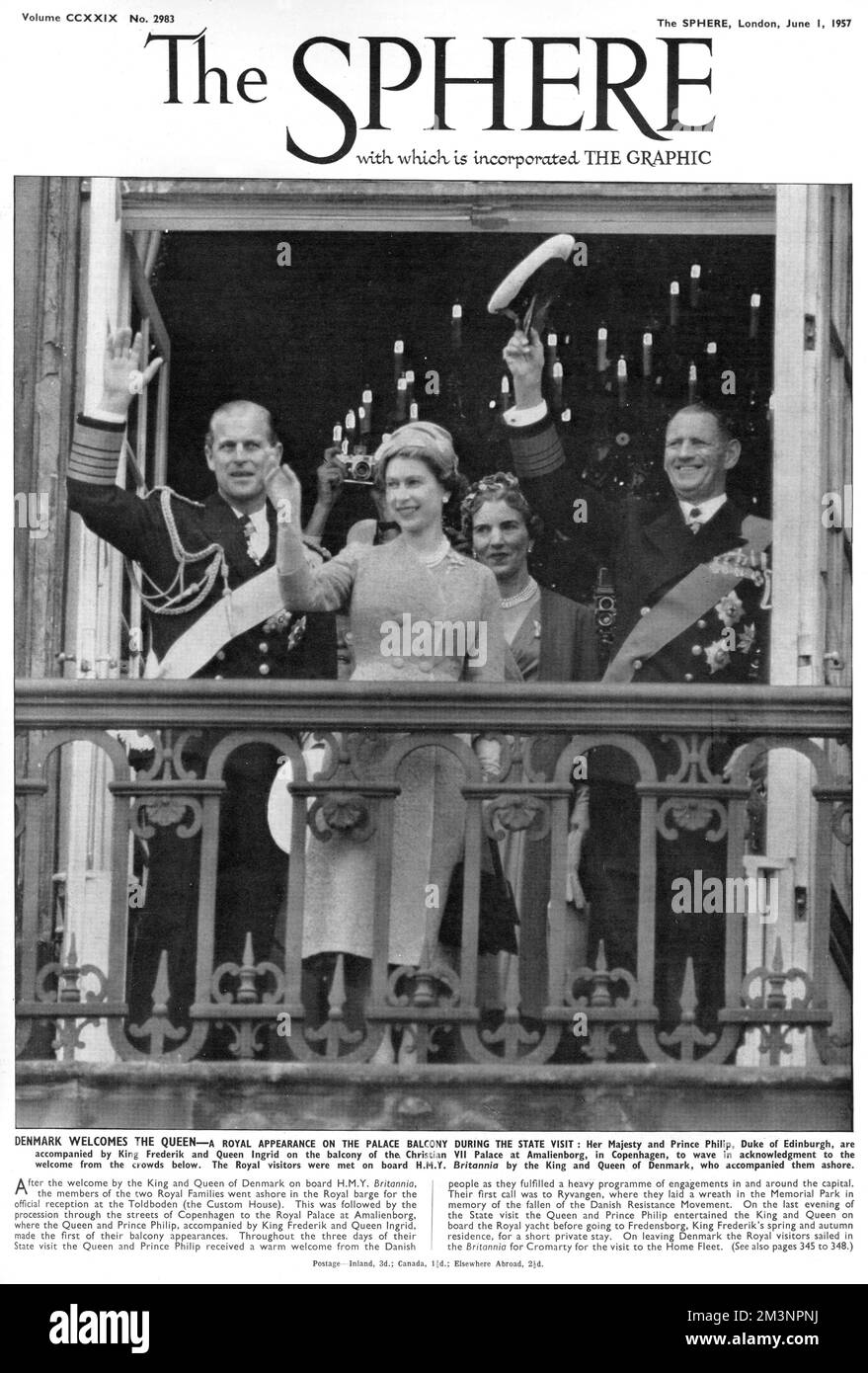 Queen Elizabeth II appears on the balcony of the Amalienborg Palace in Copenhagen to wave in acknowledgement to the welcome from the crowds below, during a state visit to Denmark in 1957.  She is accompanied by Prince Philip, Duke of Edinburgh and King Frederik and Queen Ingrid of Denmark.     Date: 1957 Stock Photo