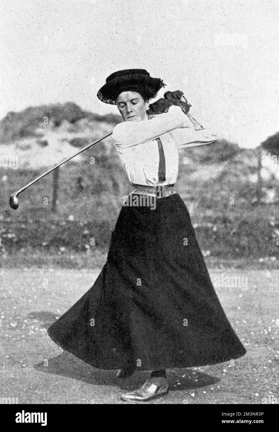 Dorothy Iona Campbell (1883 - 1945), the first internationally dominant female golfer.  Also known as Dorothy Hurd and Dorothy Howe.  Won over 700 titles during her career.  Died in a railway accident when she failed to notice an oncoming train.     Date: 1909 Stock Photo