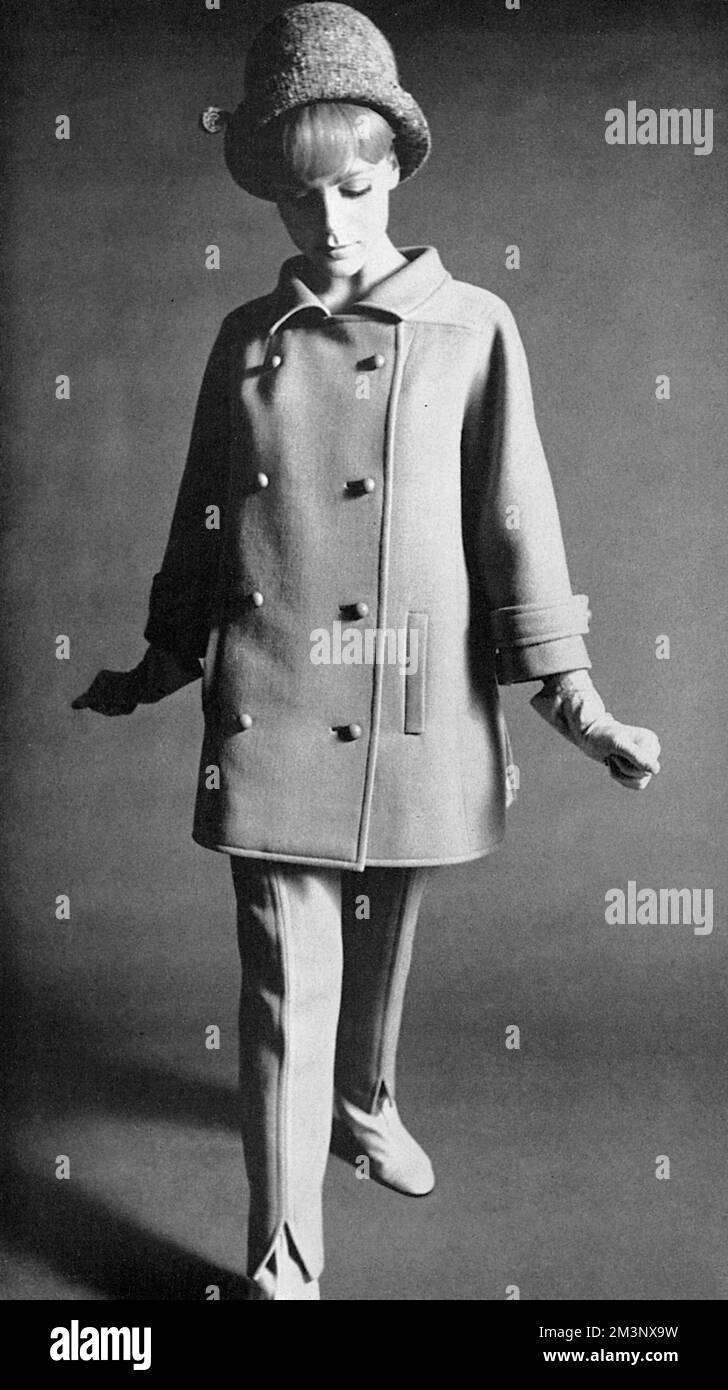 Trouser suit catwalk hi-res stock photography and images - Alamy