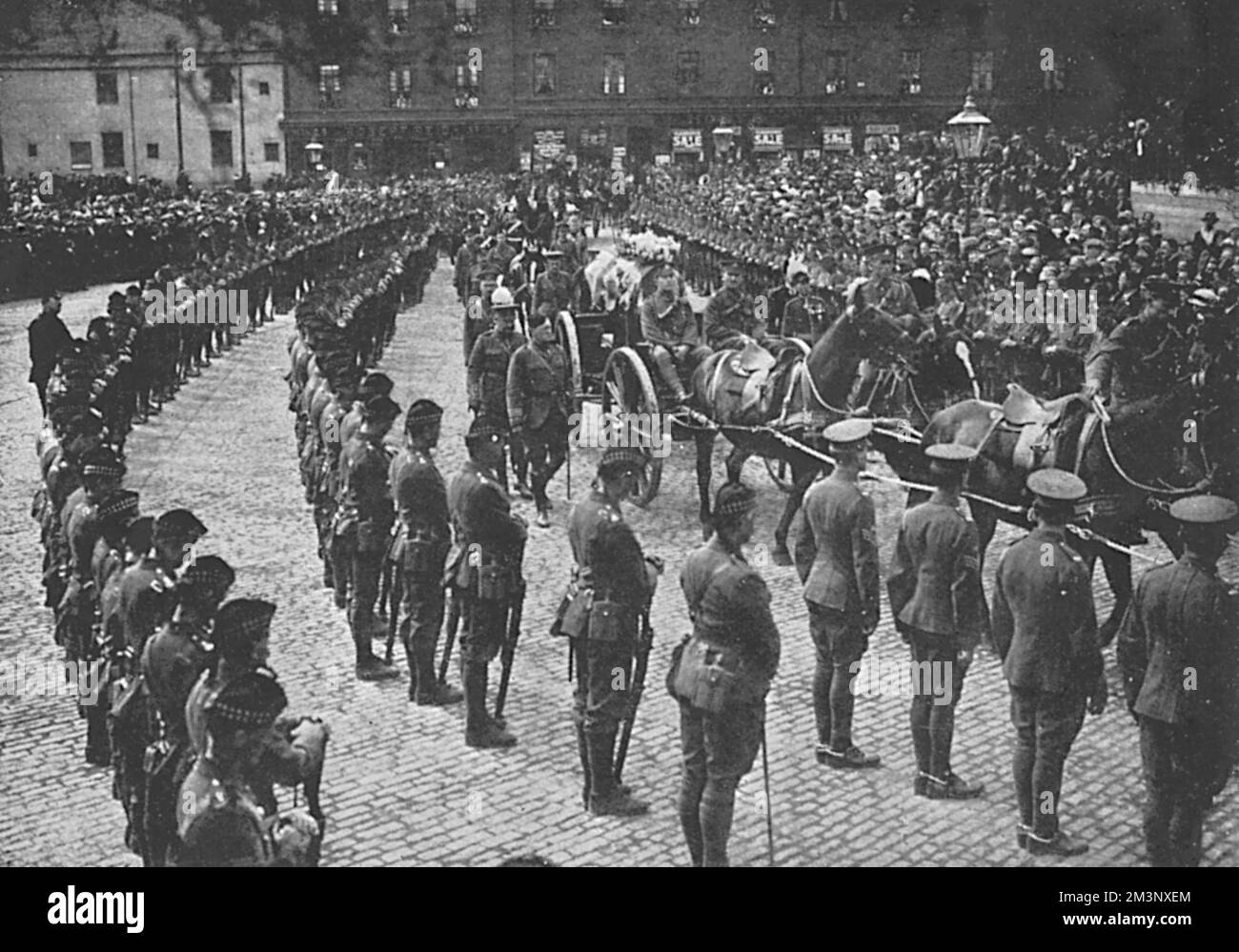 The funeral procession of Lieutenant General Sir James Moncrieff Grierson in Glasgow. He had been appointed to command the Second Army Corps in France, but died of a heart aneurism while on a train near Amiens on 17 August. His army career included service in Egypt, Sudan and the Second Boer War in 1900  22 August 1914 Stock Photo