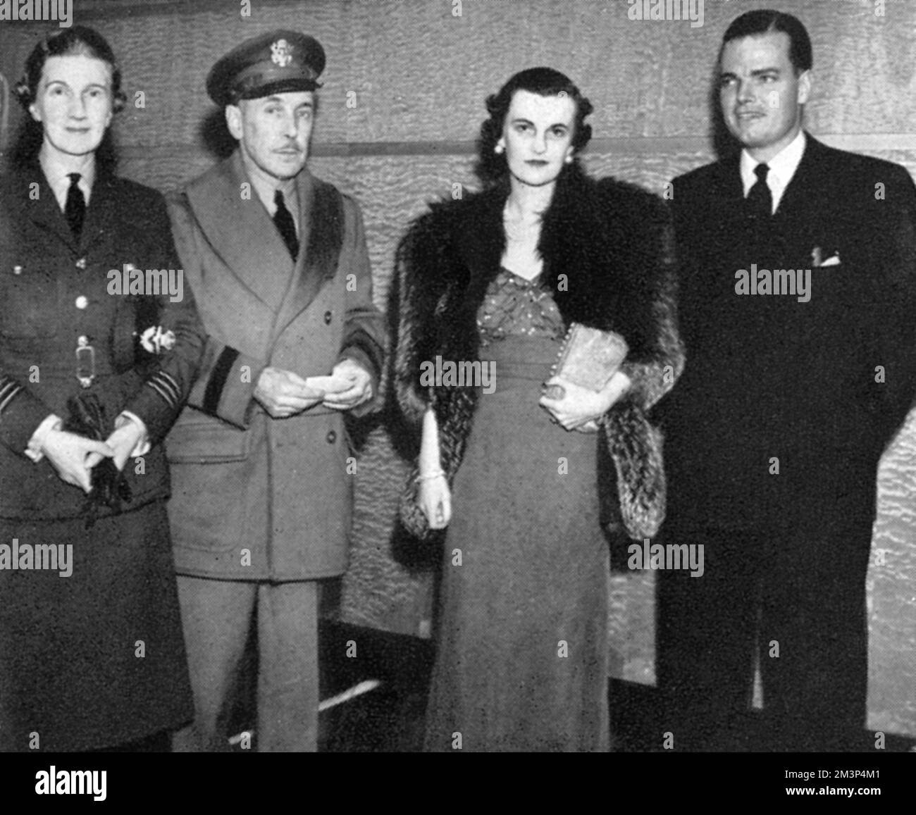 Mr and Mrs Charles Sweeny at premiere of Flying Fortress Stock Photo
