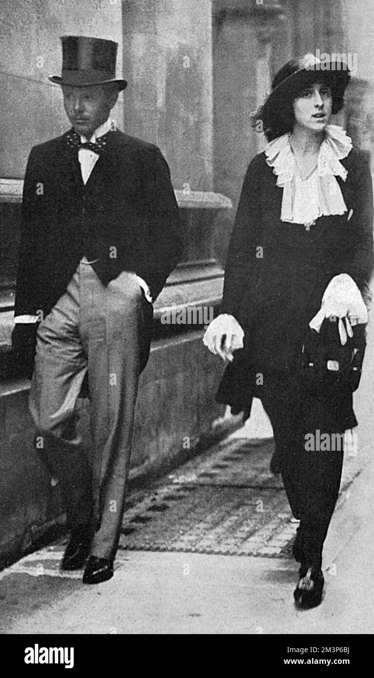 Diplomat Harold Nicolson and author Victoria (Vita) Sackville-West, pictured during the hearing of the Million Pound Will Case, to which Lady Sackville, mother of Vita, was a party. It was announced in August 1913 that Nicolson and Vita Sackville-West were engaged to be married.  1913 Stock Photo