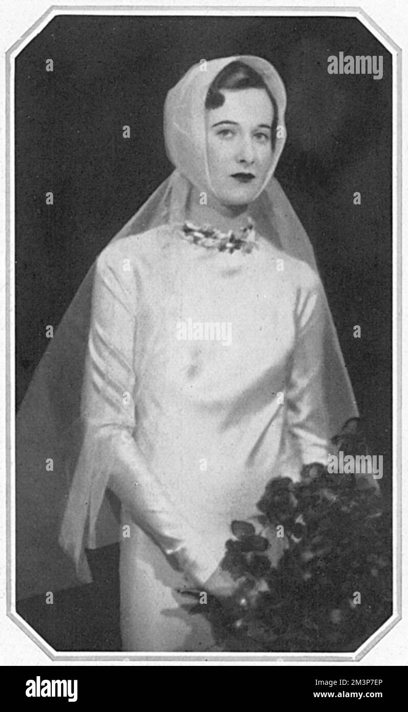 Barbara (Baba) Beaton in the wedding dress she wore to marry Mr Alec Hambro at St Mark's, North Audley Street, London     Date: 6 November 1934 Stock Photo