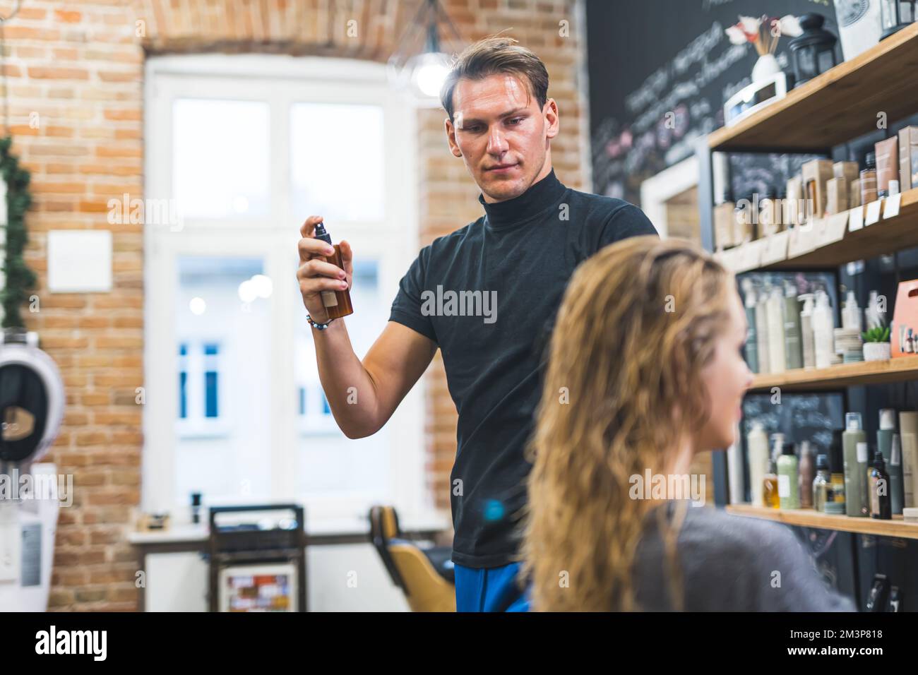 Hair salon client hi-res stock photography and images - Alamy