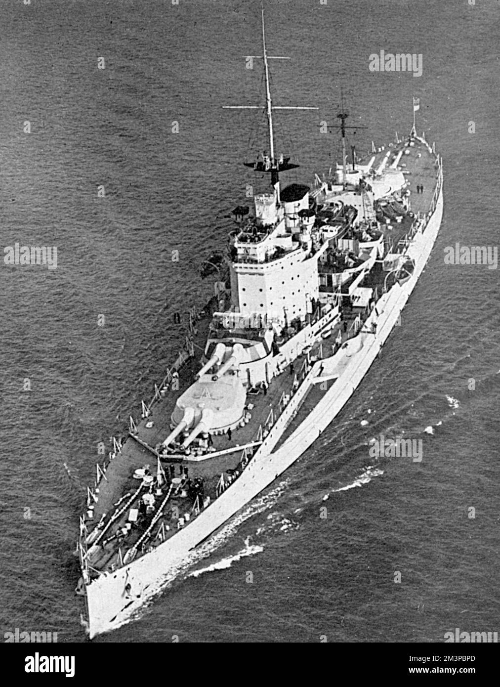 An overhead view of H.M.S.Warspite during the Battle of Cape Matapan. Warspite was a veteran British Queen Elizabeth class battleship which had taken part in the Battle of Jutland in World War I, and was subsequently entirely rebuilt. During the Battle of Cape Matapan, Warspite was the flagship of Admiral Andrew Cunningham.     Date: 27 - 29 March 1941 Stock Photo