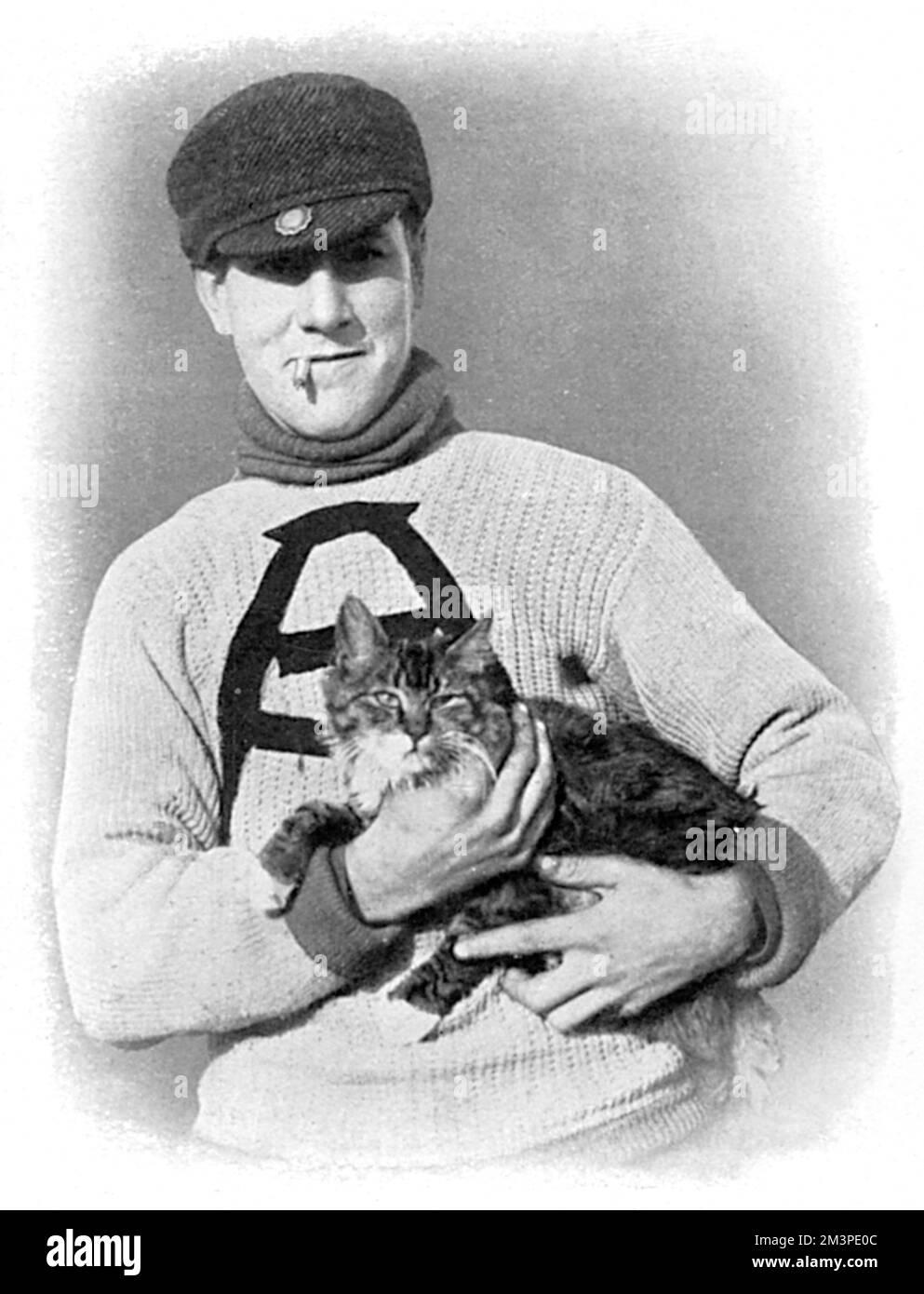 Canadian soldier with Tabby the cat, WW1 Stock Photo