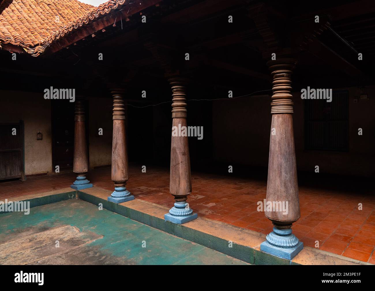 Chettiar mansion courtyard, Tamil Nadu, Pallathur, India Stock Photo