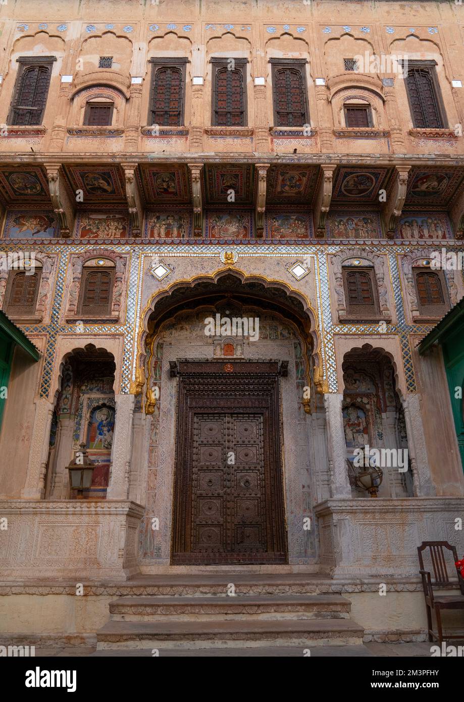 Seth Arjun Das Goenka Haveli, Rajasthan, Dundlod, India Stock Photo - Alamy