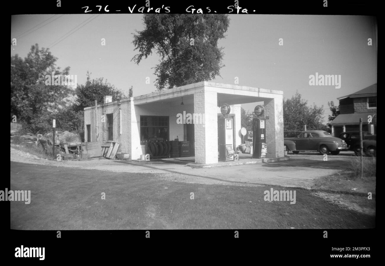 Gas stations Black and White Stock Photos & Images Alamy