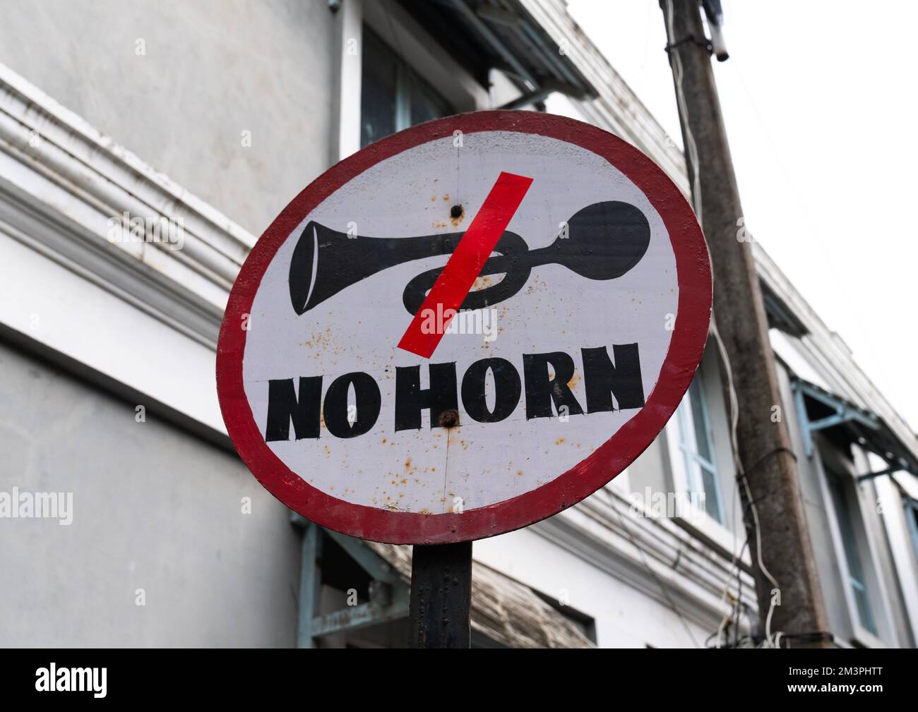 Sign denoting no car horns in the street, Pondicherry, Puducherry