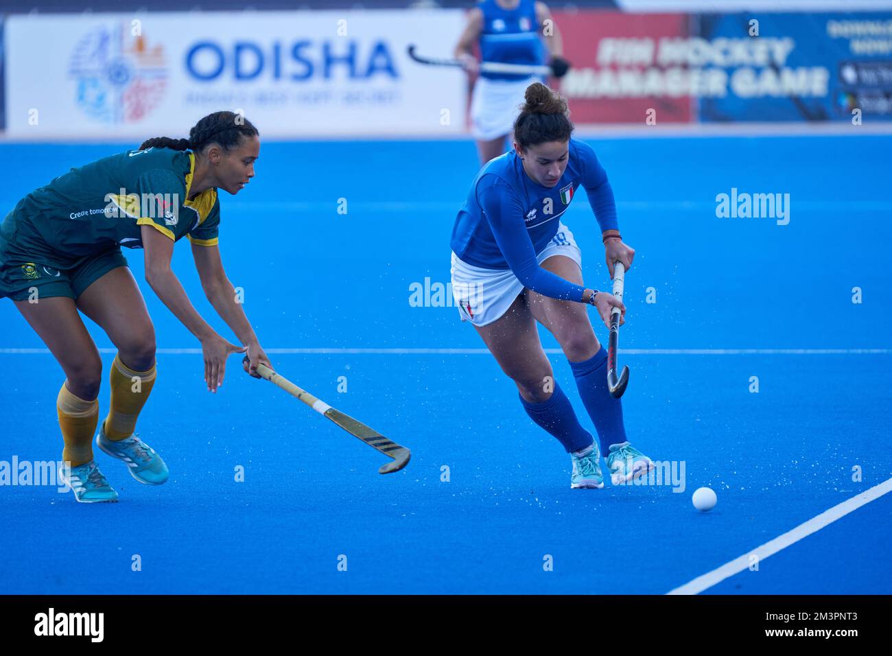 Valencia, Spain. 16th Dec, 2022. Kayla Miche Swarts (L) of South Africa and Federica  Carta (R) of Italy in action during the 2022 Women's FIH Hockey Nations Cup  between Italy and South
