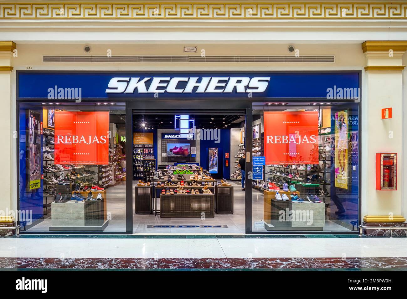 Inside mall spain hi-res stock photography and images - Alamy