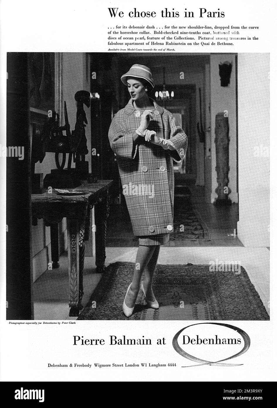 1950s fashion models Black and White Stock Photos & Images - Alamy