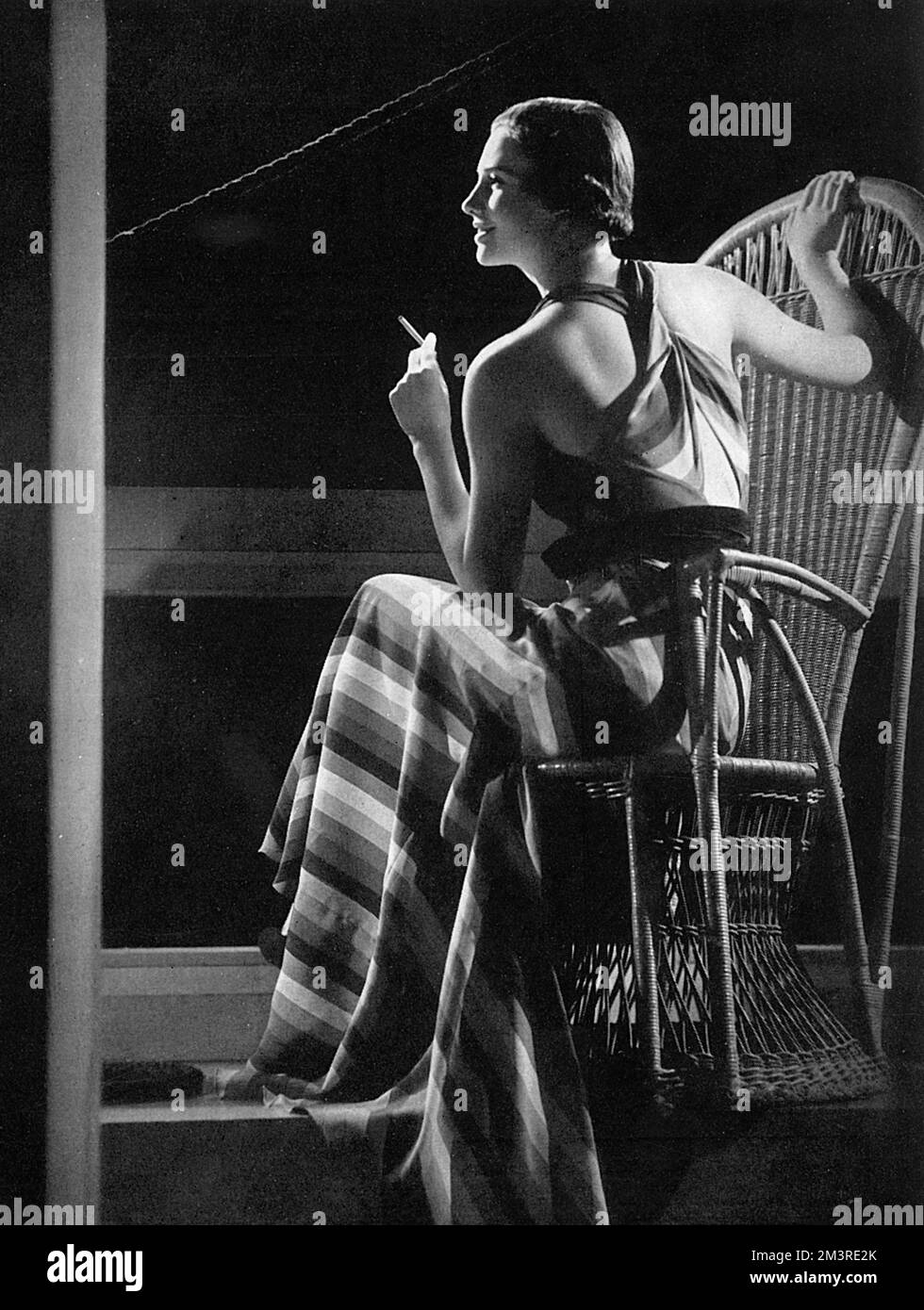 Piccadilly circus 1930s hires stock photography and images Alamy