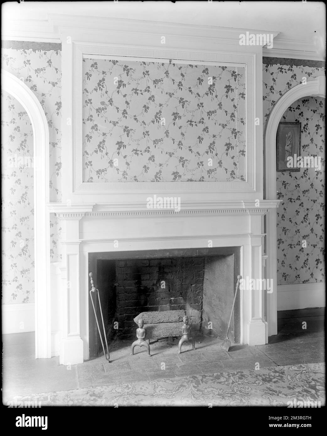 Salem, 4 Boston Street, interior detail, mantel and wallpaper, Samuel
