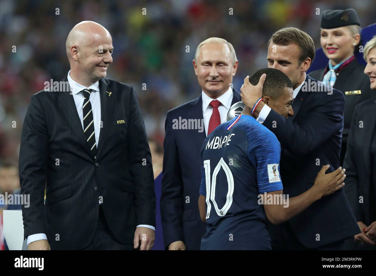 firo : 07/15/2018, Moscow, football, soccer, national team, World Cup 2018 in Russia, Russia, World Cup 2018 in Russia, Russia, World Cup 2018 Russia, Russia, final, final, France - Croatia, 4 :2, award ceremony, France is world champion 2018 FIFA President Giovanni INFANTINO, Emmanuel Jean-Michel Fr?d?ric Macron, President, President of France, Vladimir Vladimirovich Putin, President of the Russian Federation, FRA Mbapp? Mbappe, Kylian, Best Young Player Honors, Young Talent Player Stock Photo