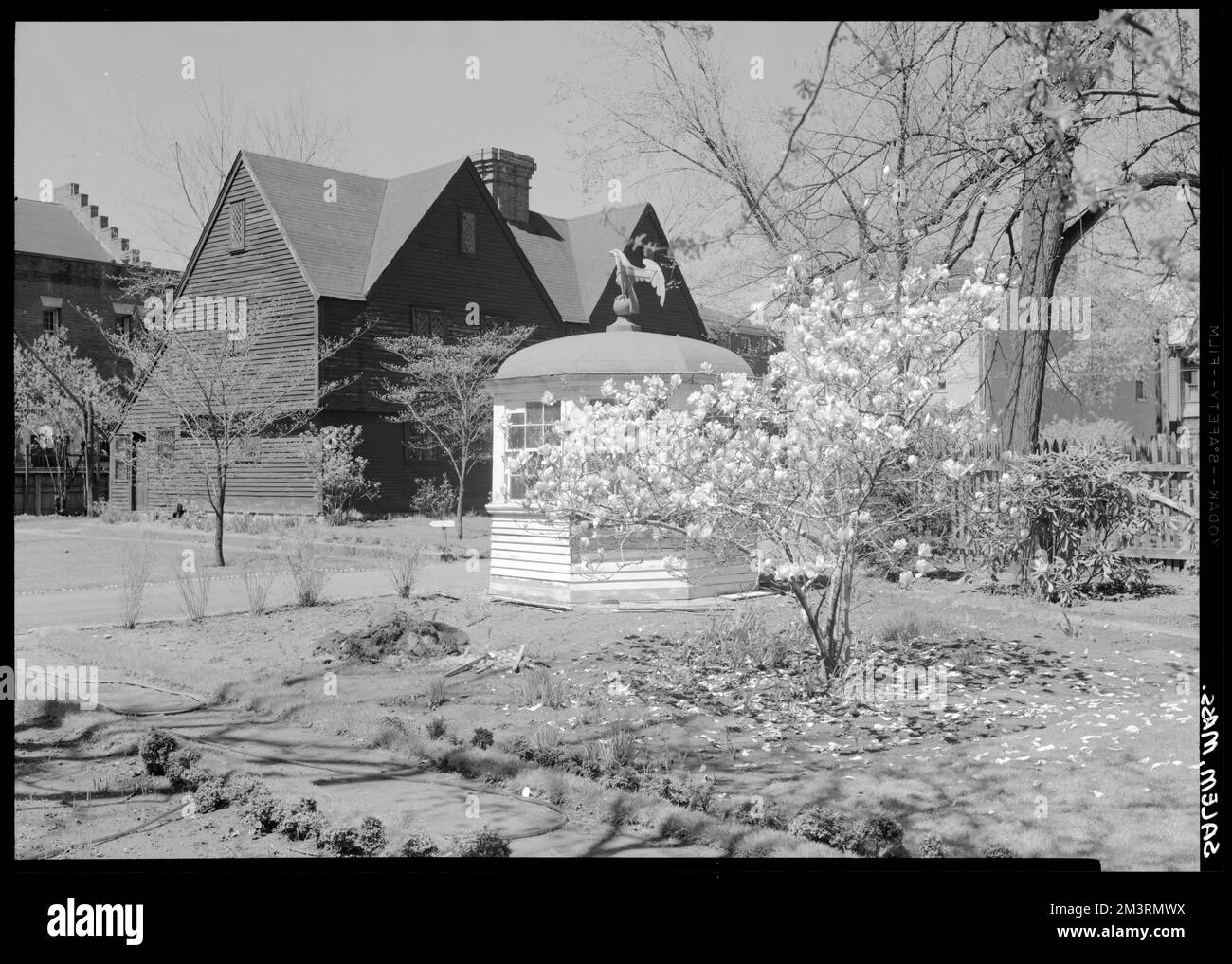 Salem, Essex Institute, John Ward house , Architecture, Dwellings. Samuel Chamberlain Photograph Negatives Collection Stock Photo